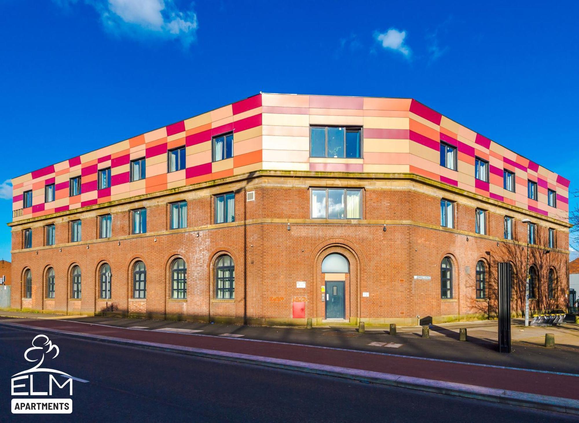 Elm Aparthotel , Collection Of Apartments Available Near Media City , Free Parking マンチェスター エクステリア 写真