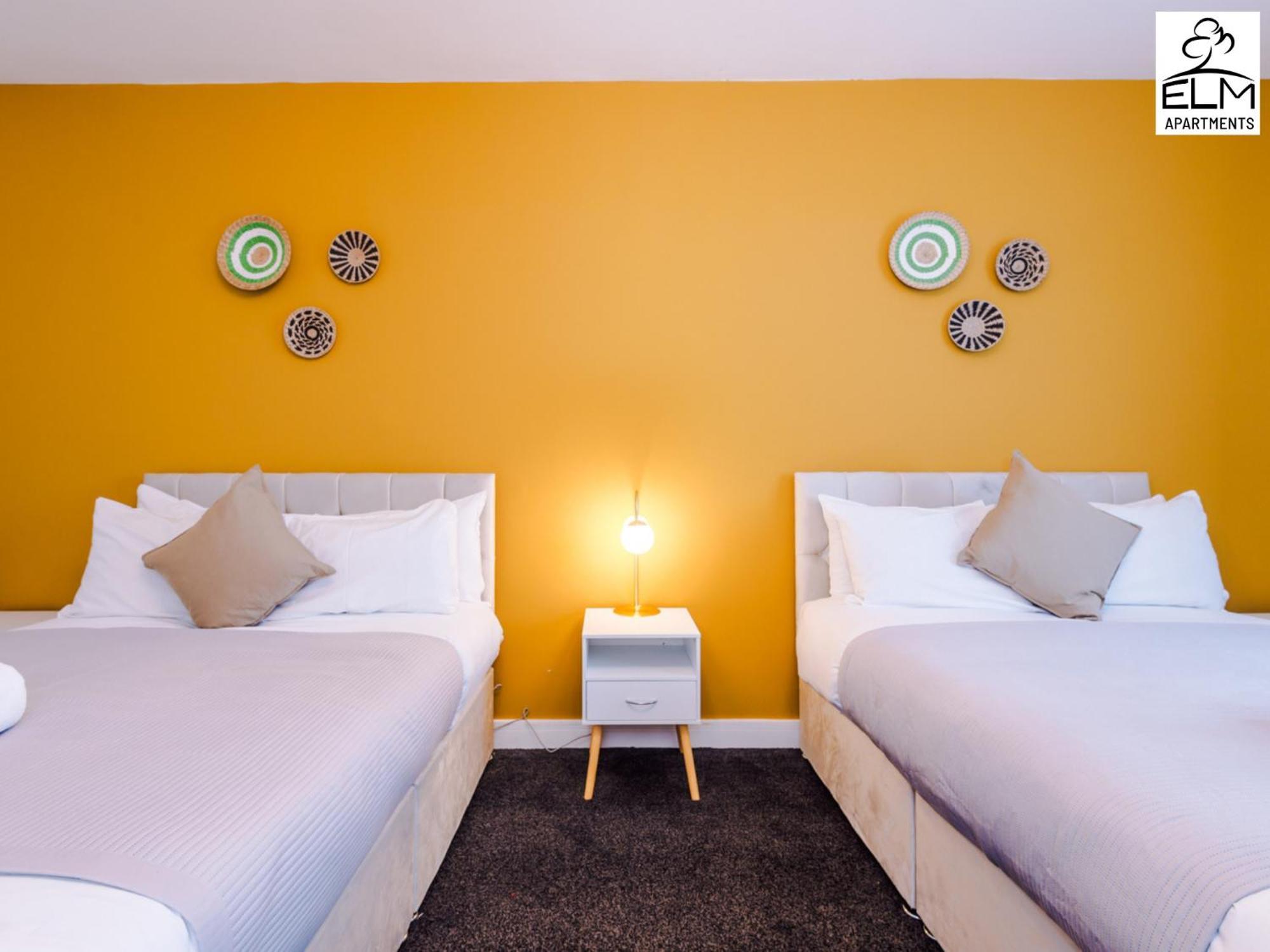 Elm Aparthotel , Collection Of Apartments Available Near Media City , Free Parking マンチェスター エクステリア 写真