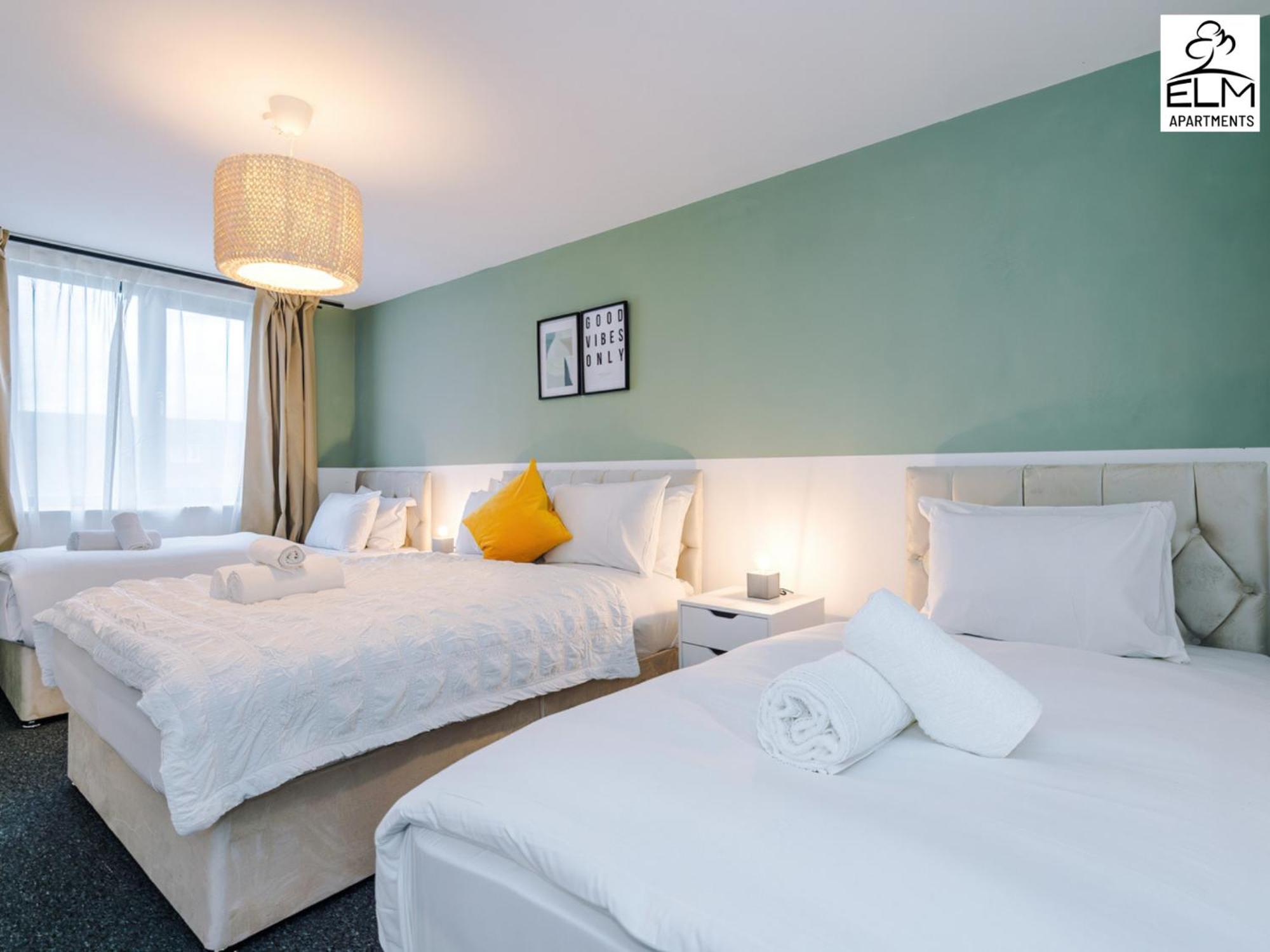 Elm Aparthotel , Collection Of Apartments Available Near Media City , Free Parking マンチェスター エクステリア 写真
