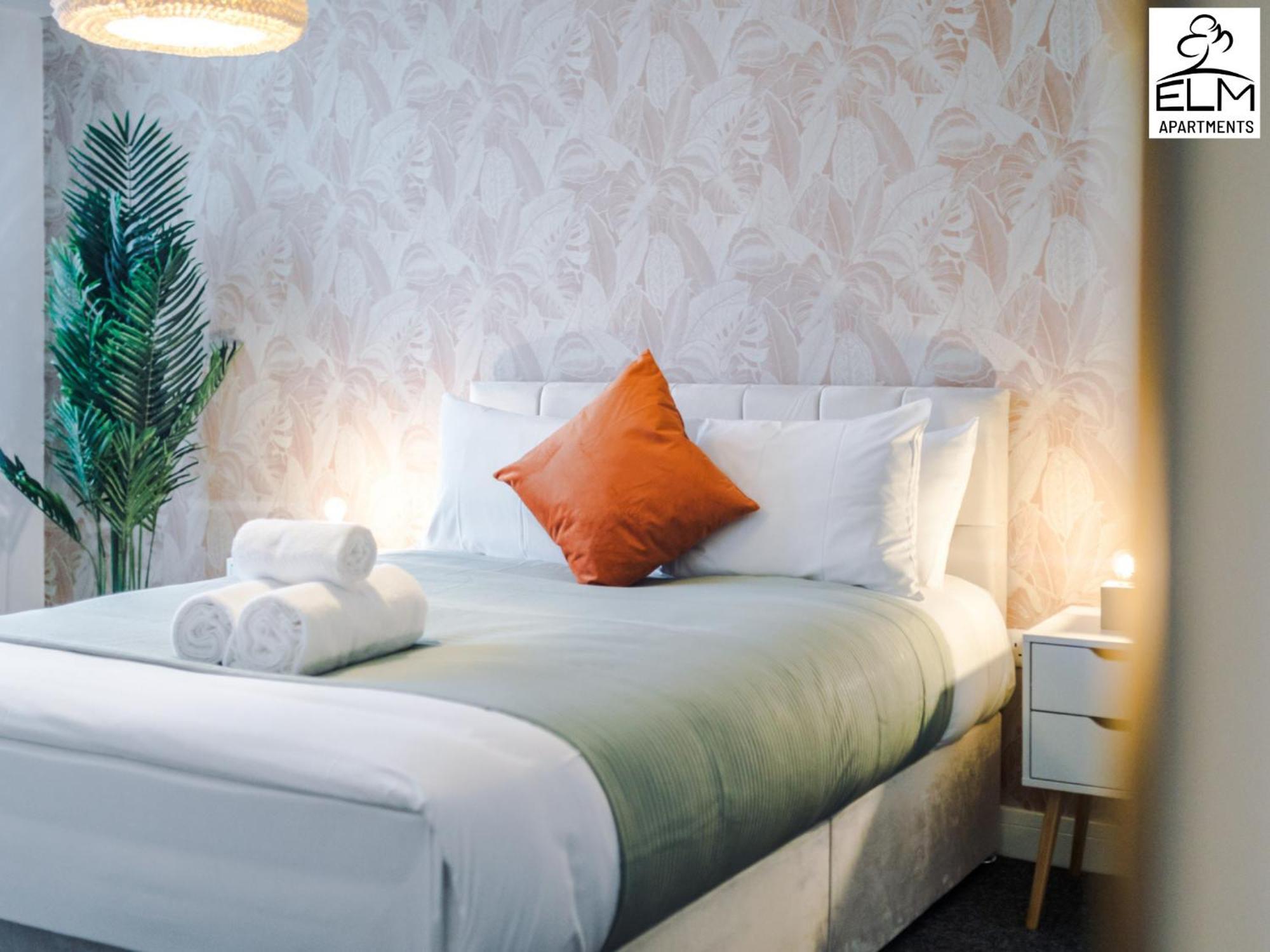 Elm Aparthotel , Collection Of Apartments Available Near Media City , Free Parking マンチェスター エクステリア 写真