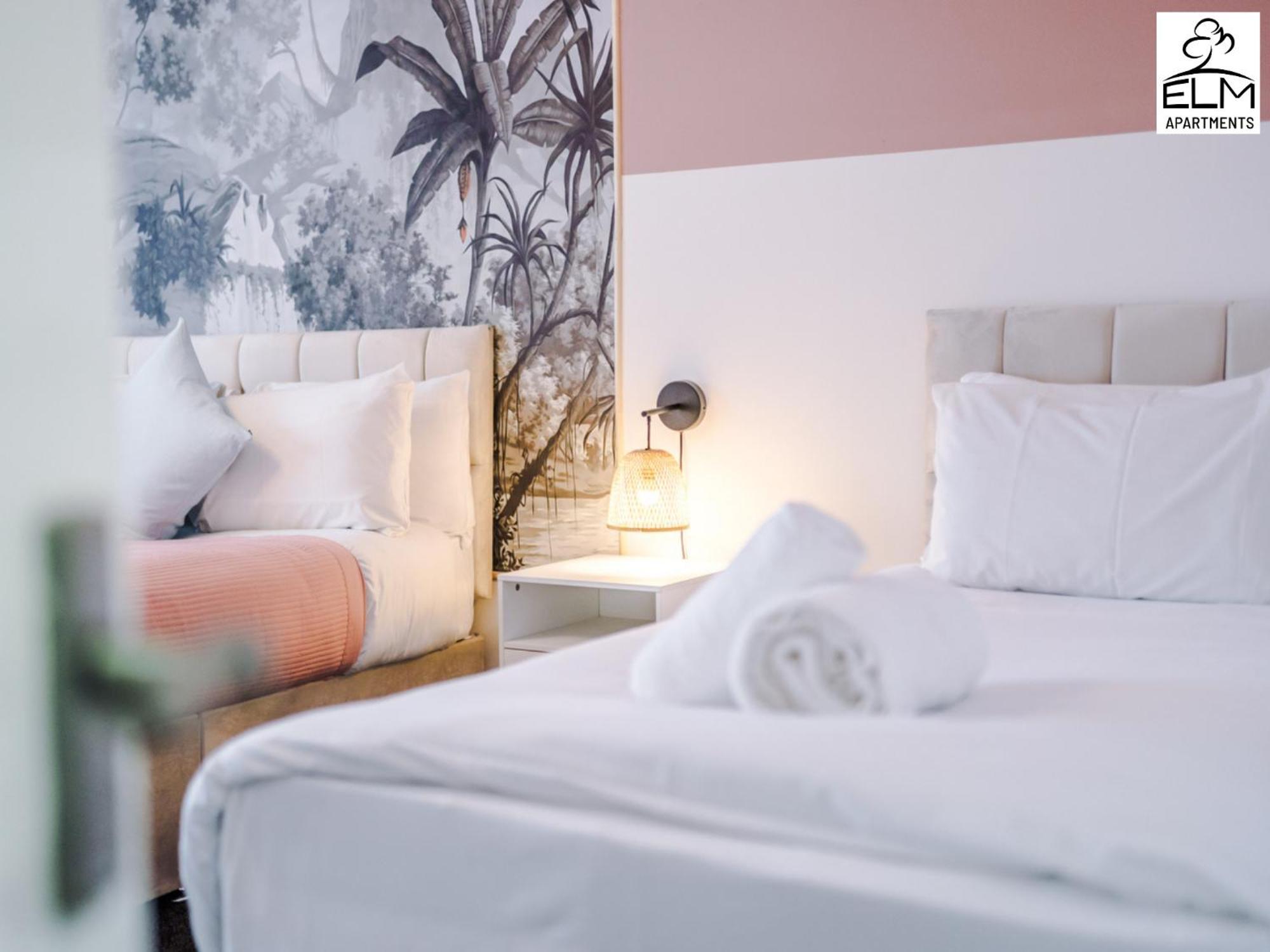 Elm Aparthotel , Collection Of Apartments Available Near Media City , Free Parking マンチェスター エクステリア 写真