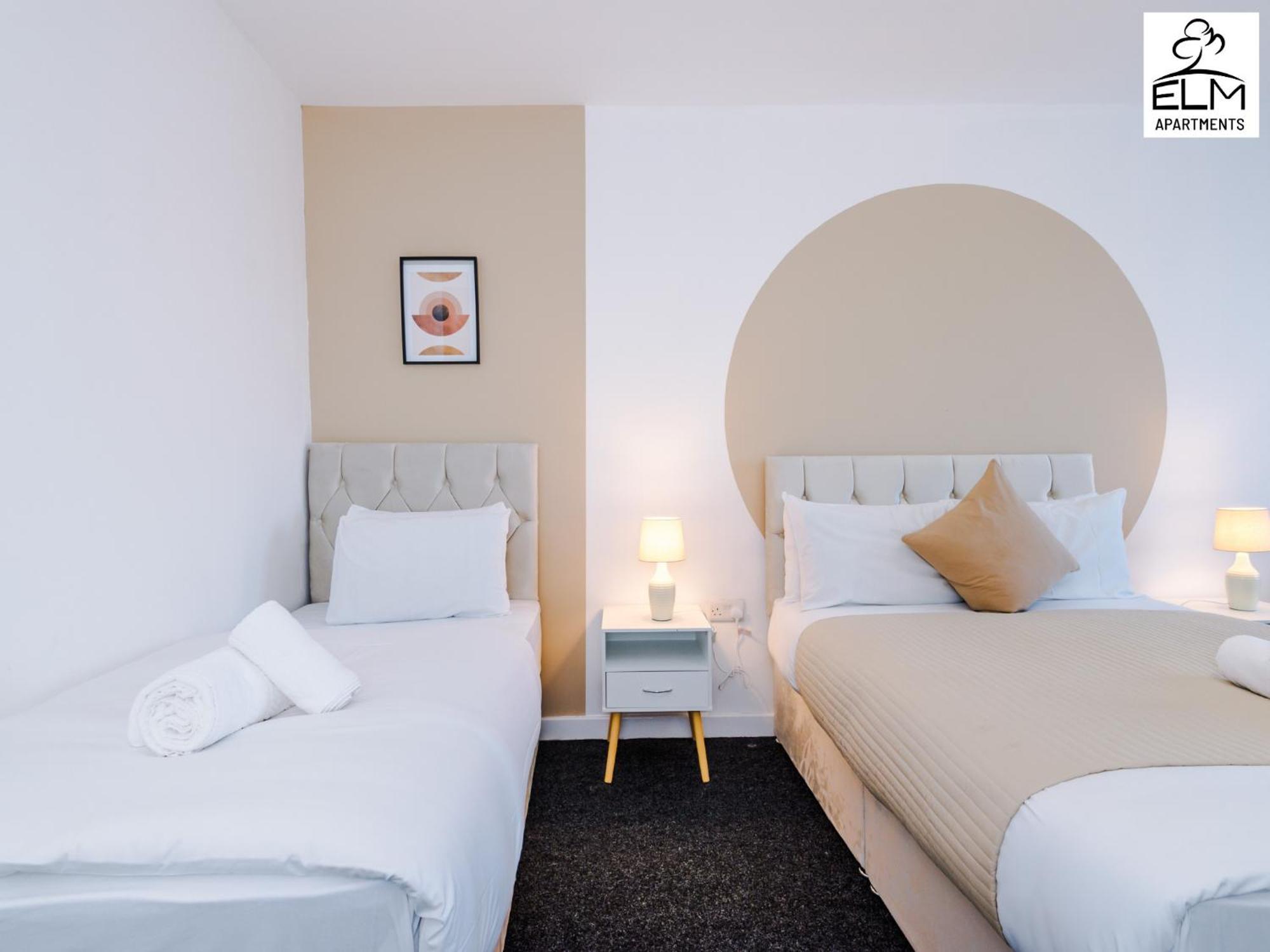 Elm Aparthotel , Collection Of Apartments Available Near Media City , Free Parking マンチェスター エクステリア 写真
