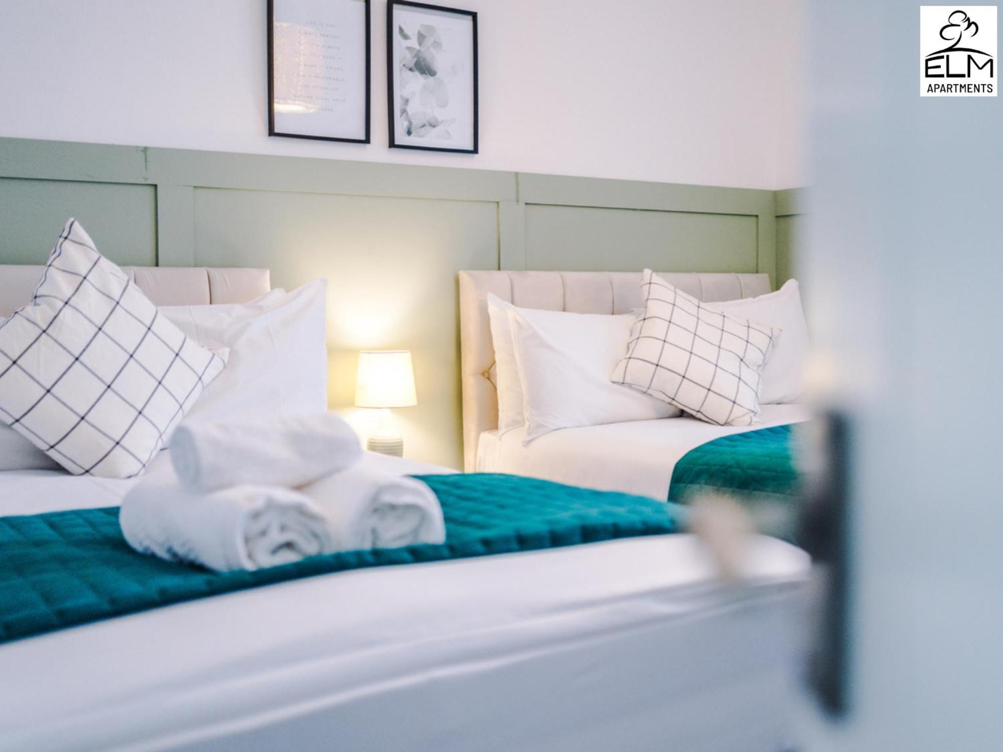 Elm Aparthotel , Collection Of Apartments Available Near Media City , Free Parking マンチェスター エクステリア 写真