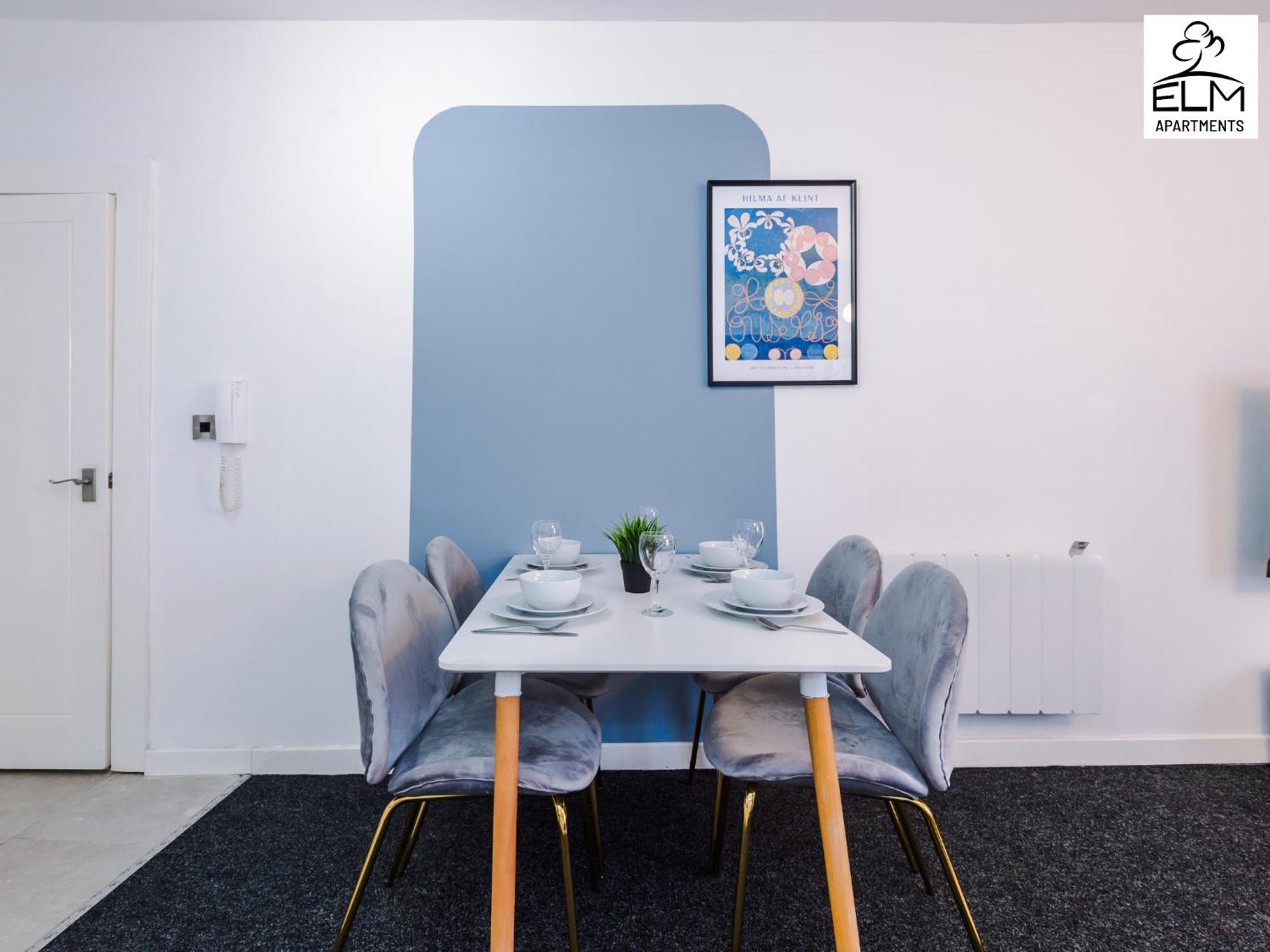 Elm Aparthotel , Collection Of Apartments Available Near Media City , Free Parking マンチェスター エクステリア 写真