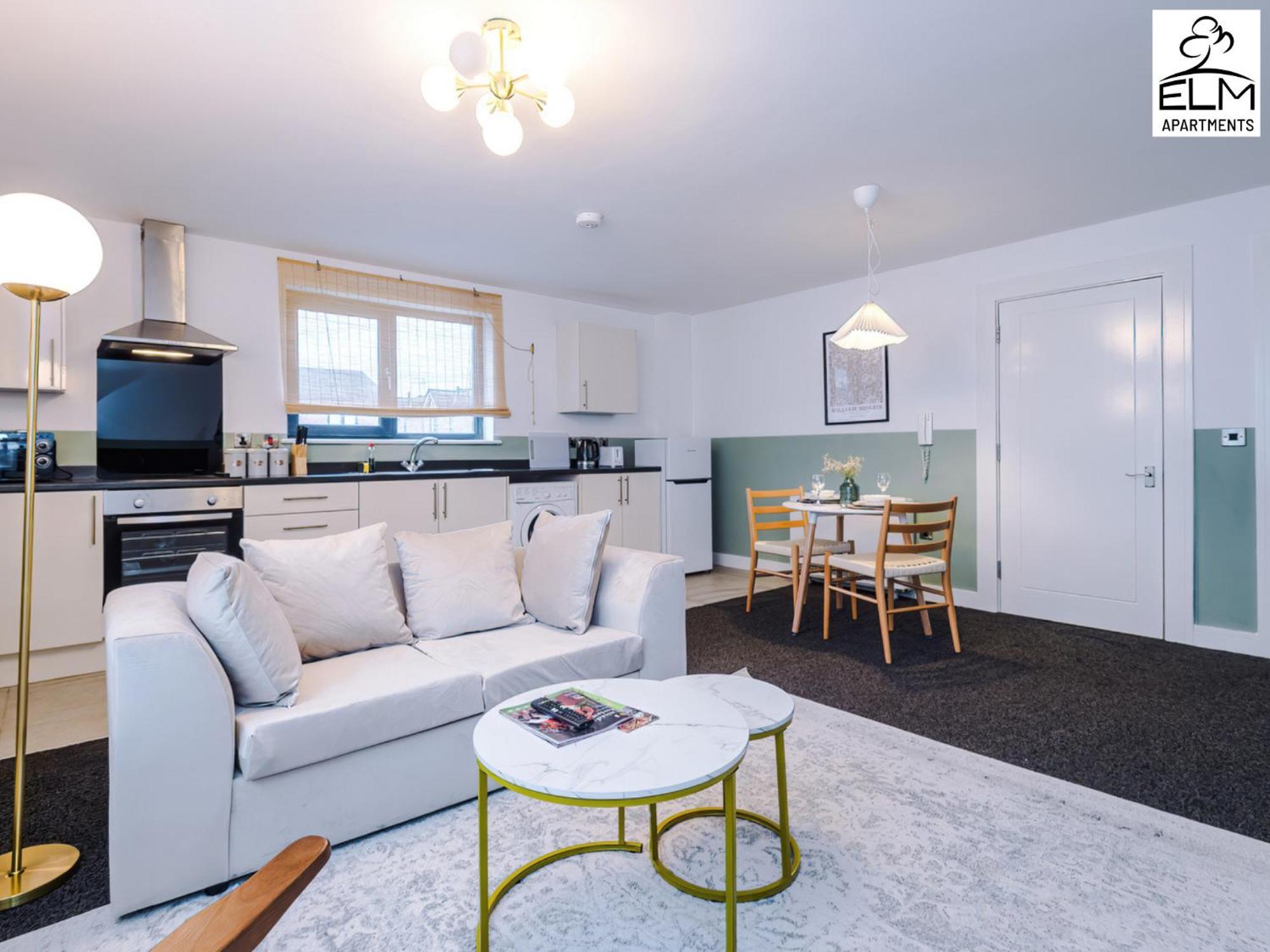 Elm Aparthotel , Collection Of Apartments Available Near Media City , Free Parking マンチェスター エクステリア 写真